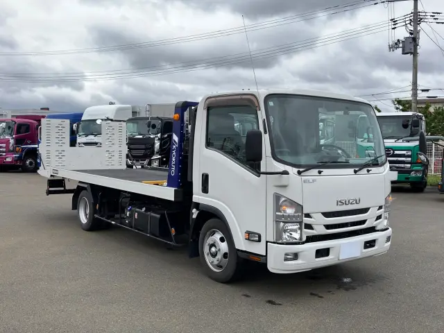 いすゞ エルフ 2RG-NPR88AN(2WD)の写真2