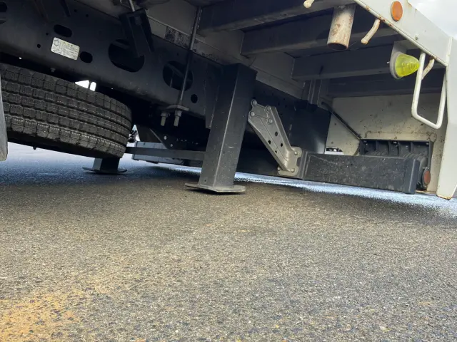 いすゞ フォワード SKG-FRR90S2(2WD)の写真18