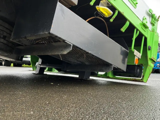 三菱 ファイター 2KG-FK62F(2WD)の写真17