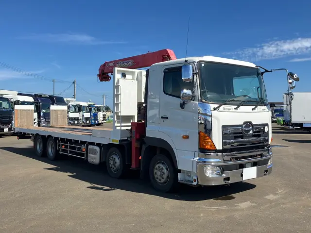 日野 プロフィア QPG-FW1EWEA(8x4)の写真2