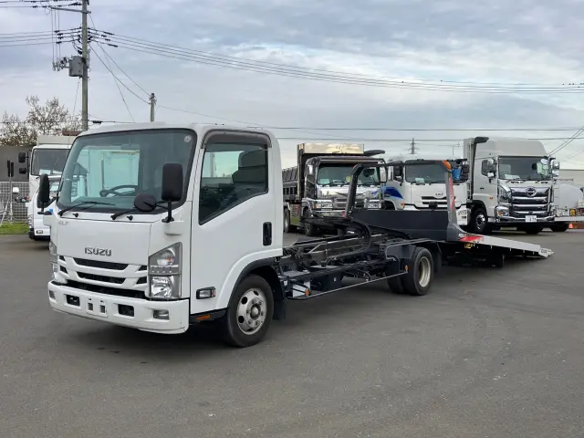 いすゞ エルフ 2RG-NPR88AN(2WD)の写真1