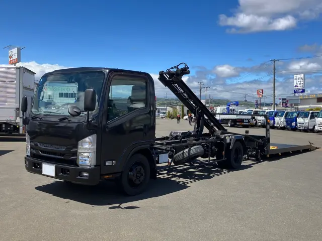 いすゞ エルフ TRG-NPR85AN(2WD)の写真1