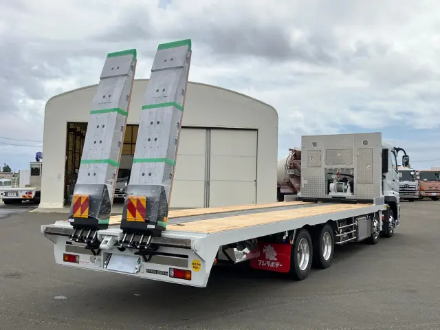 三菱 スーパーグレート 2PG-FS70HZ(8x4)の写真3