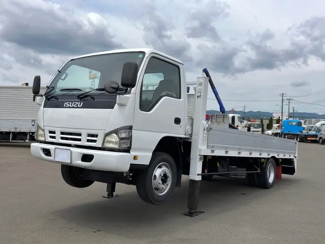 いすゞ エルフ PA-NPR81N(2WD)の写真1