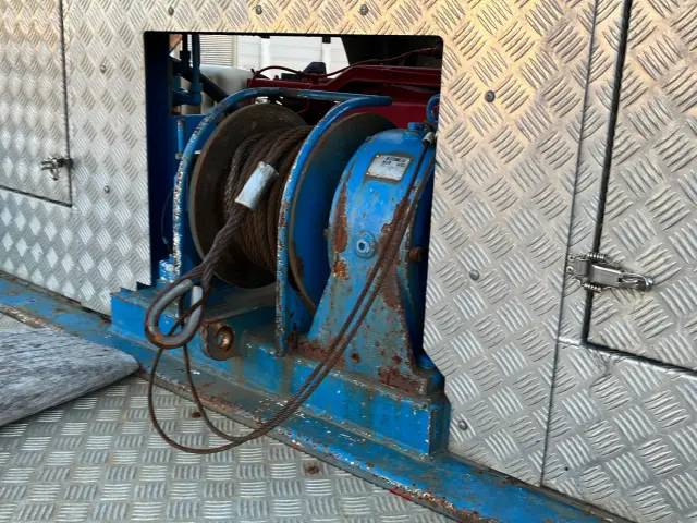 いすゞ ギガ LKG-CYJ77A(8x4)の写真13