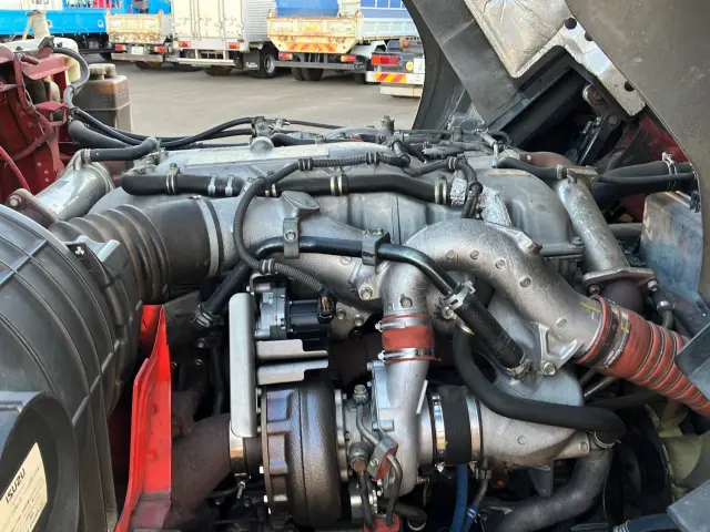 いすゞ ギガ LKG-CYJ77A(8x4)の写真19