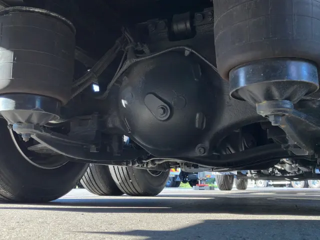 日野 プロフィア 2DG-FW1AHC(8x4)の写真16