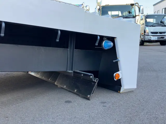 日野 プロフィア 2DG-FW1AHC(8x4)の写真17