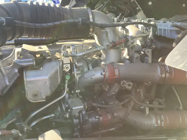 日野 プロフィア 2DG-FW1AHC(8x4)の写真19