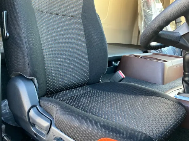 日野 プロフィア 2DG-FW1AHC(8x4)の写真20