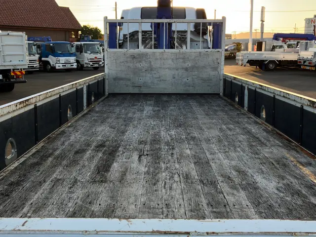 いすゞ フォワード 2PG-FRR90S1(2WD)の写真7