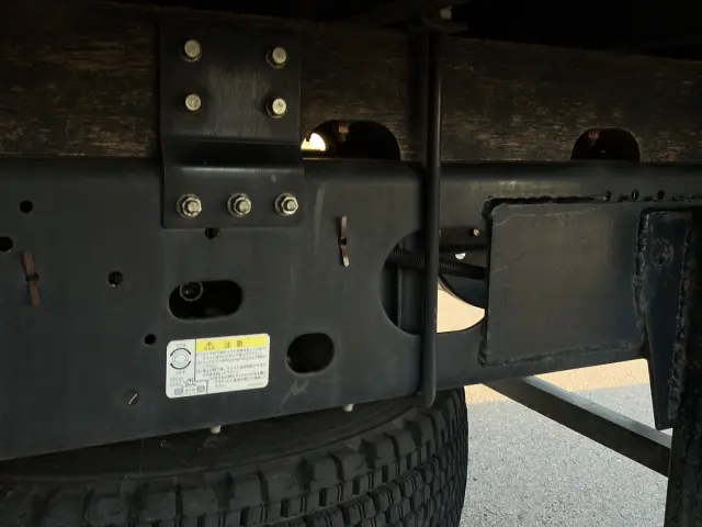 いすゞ フォワード 2PG-FRR90S1(2WD)の写真14