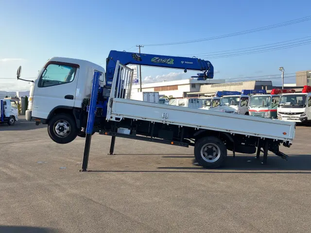 三菱 キャンター TPG-FEB80(2WD)の写真5