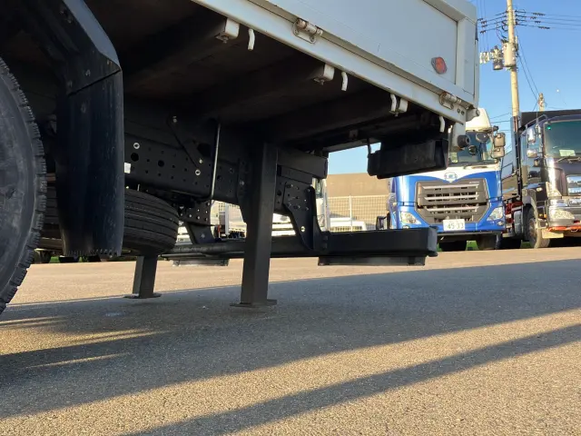 三菱 キャンター TPG-FEB80(2WD)の写真17