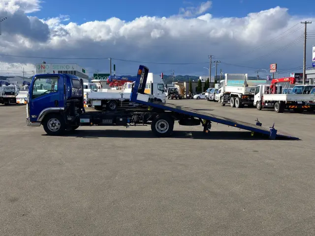 いすゞ エルフ 2RG-NPR88YN(2WD)の写真5