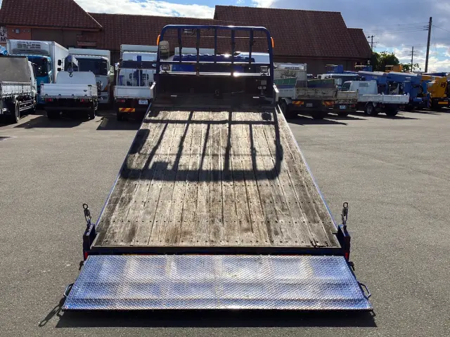 いすゞ エルフ 2RG-NPR88YN(2WD)の写真8