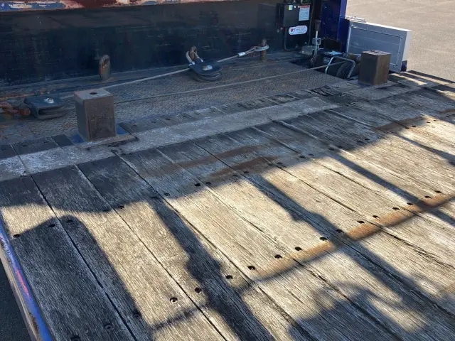 いすゞ エルフ 2RG-NPR88YN(2WD)の写真10