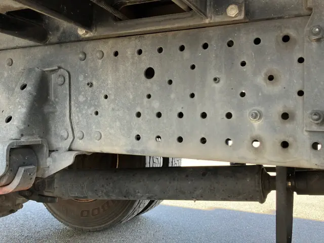 いすゞ エルフ 2RG-NPR88YN(2WD)の写真15