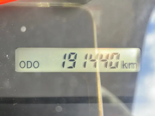 いすゞ エルフ 2RG-NPR88YN(2WD)の写真23