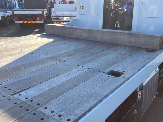 三菱 スーパーグレート 2KG-FS70HZ(8x4)の写真9