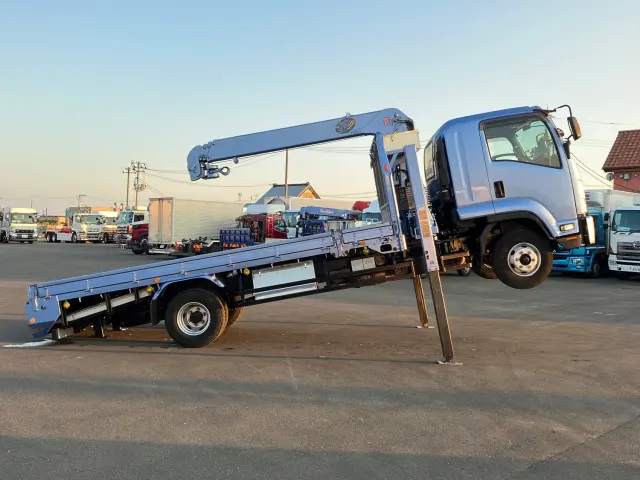 いすゞ フォワード TKG-FRR90S2(2WD)の写真6