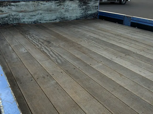 いすゞ フォワード TKG-FRR90S2(2WD)の写真8