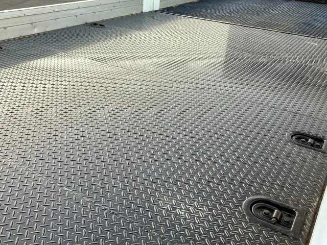 日野 プロフィア 2DG-FQ1AJG(6x4)の写真11