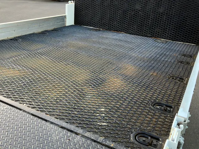 日野 プロフィア 2DG-FQ1AJG(6x4)の写真12