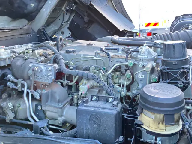 日野 プロフィア 2DG-FQ1AJG(6x4)の写真18