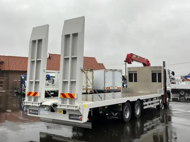 日野 プロフィア 2DG-FW1AHC(8x4)の写真3