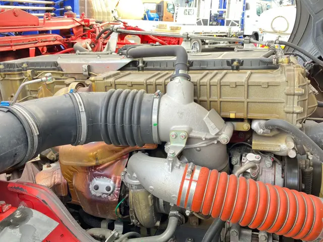 三菱 スーパーグレート QPG-FS64VZ(8x4)の写真19