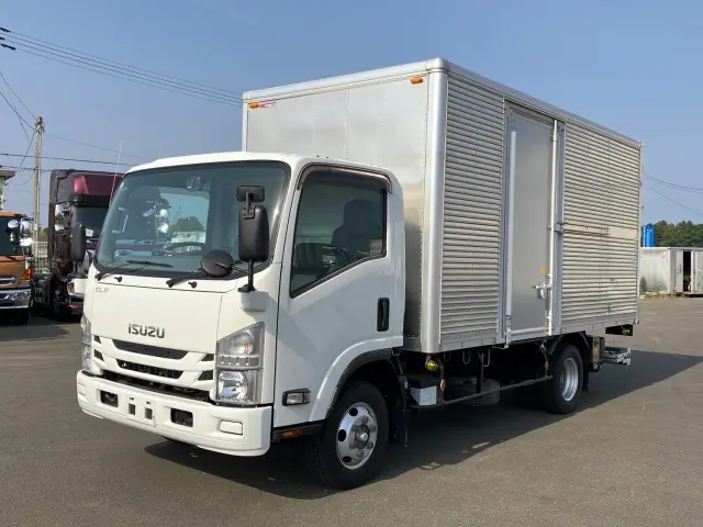 いすゞ エルフ TKG-NPS85AN(4WD)の写真1