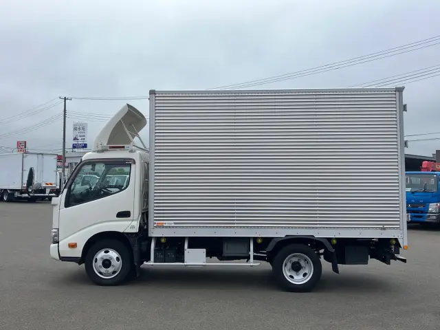 日野 デュトロ 2RG-XZU645M(2WD)の写真5