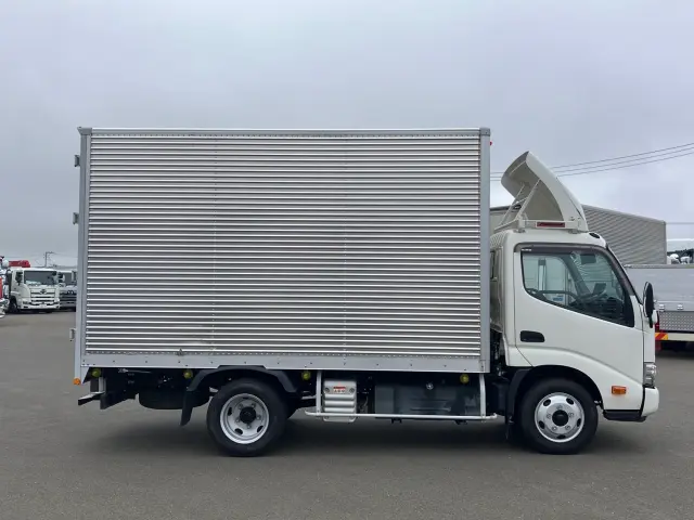 日野 デュトロ 2RG-XZU645M(2WD)の写真6