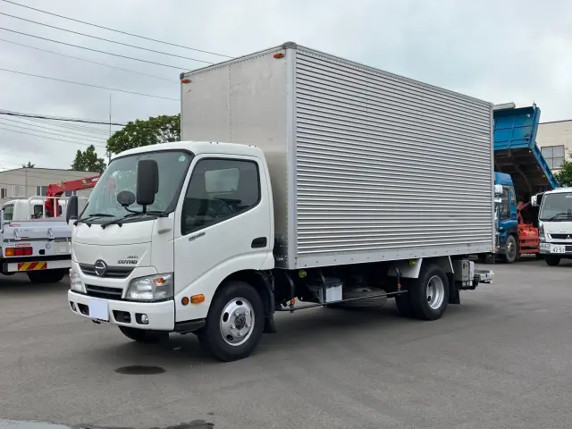 日野 デュトロ TKG-XZU695M(4WD)の写真1