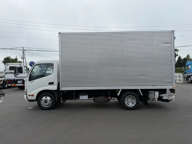 日野 デュトロ TKG-XZU695M(4WD)の写真5