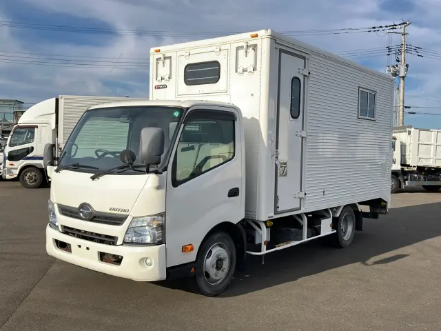 日野 デュトロ SKG-XZU710M(2WD)の写真1