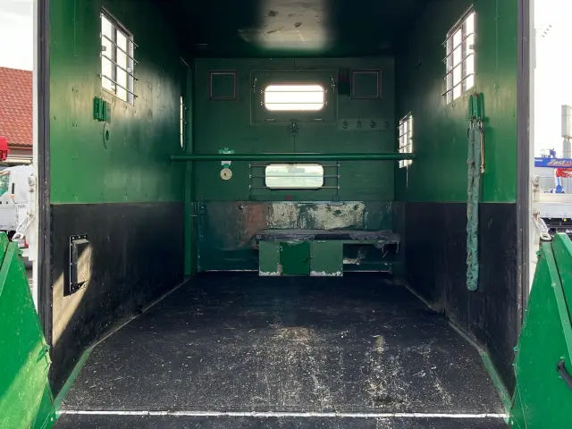 日野 デュトロ SKG-XZU710M(2WD)の写真8