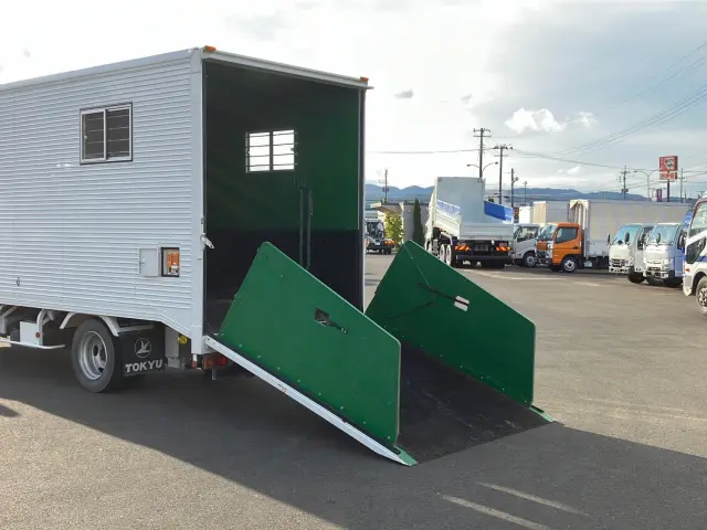 日野 デュトロ SKG-XZU710M(2WD)の写真10