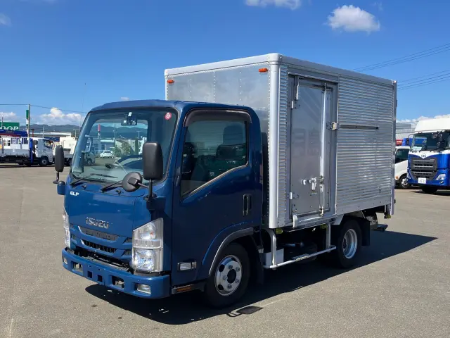 いすゞ エルフ TPG-NLR85AN(2WD)の写真1