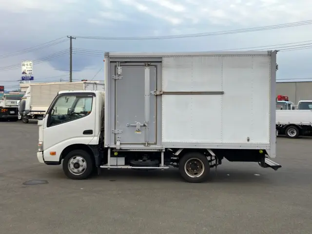 日野 デュトロ TKG-XZU605M(2WD)の写真5
