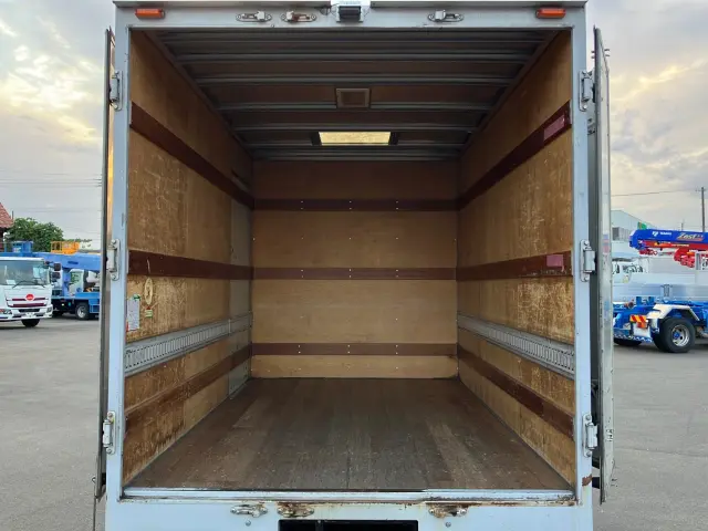 日野 デュトロ TKG-XZU605M(2WD)の写真8