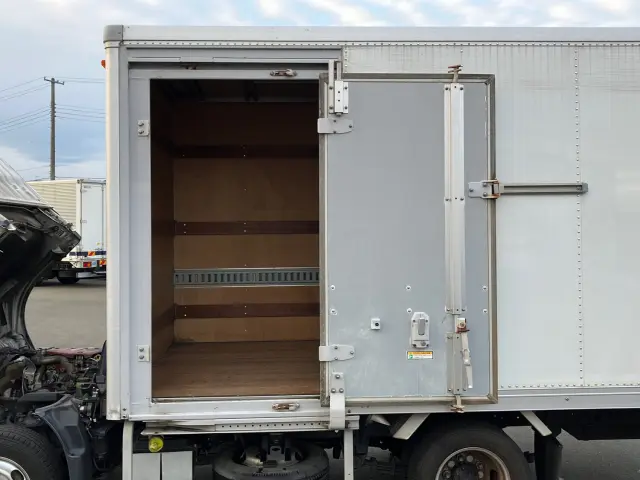 日野 デュトロ TKG-XZU605M(2WD)の写真9