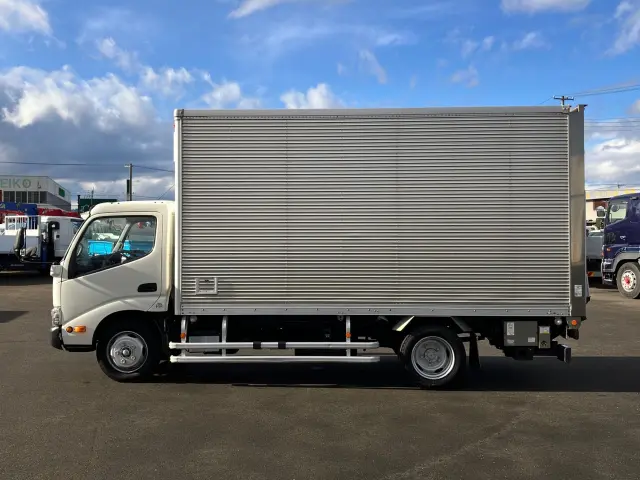 トヨタ ダイナ TPG-XZU655(2WD)の写真5