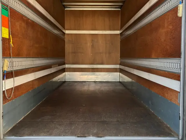 三菱 キャンター SKG-FGA20(4WD)の写真8