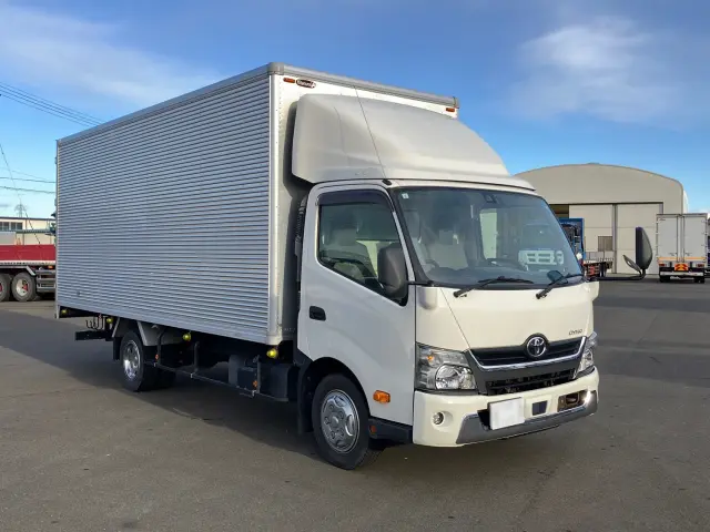 トヨタ ダイナ TPG-XZU720(2WD)の写真2