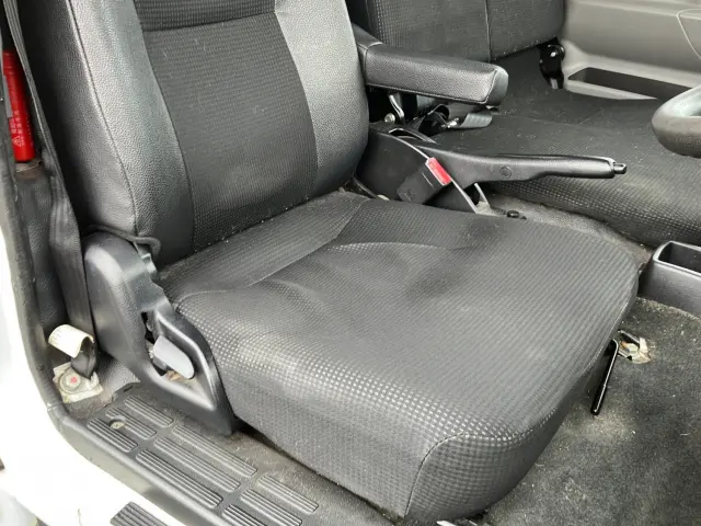 三菱 キャンター TPG-FEA50(2WD)の写真14