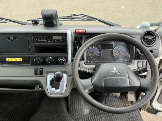 三菱 キャンター TPG-FEA50(2WD)の写真16