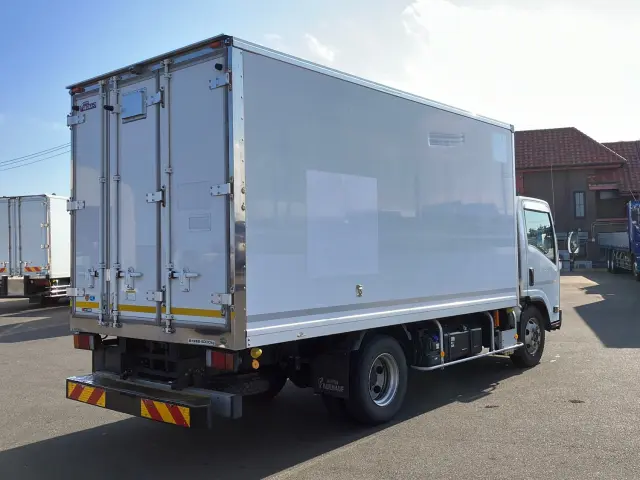 いすゞ エルフ 2RG-NPR88YN(2WD)の写真3