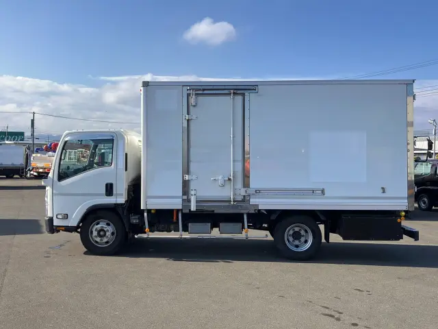 いすゞ エルフ 2RG-NPR88YN(2WD)の写真5